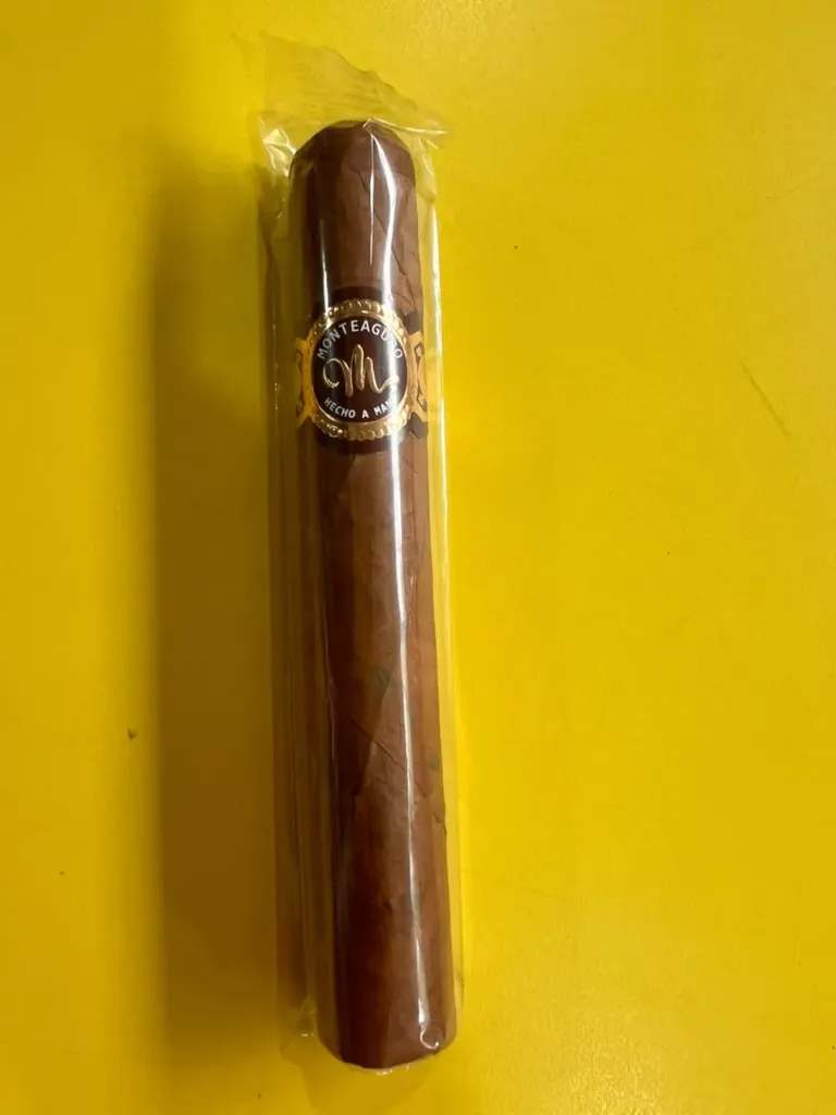 Cigarro Monteagudo Robusto